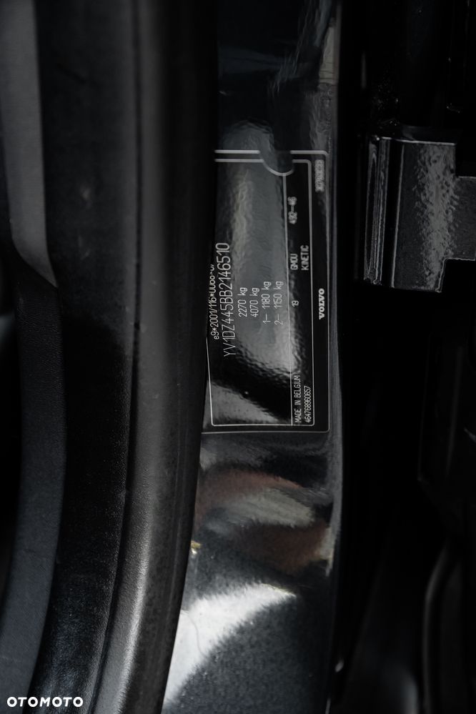Volvo XC 60 2.0T Powershift RDesign - 26