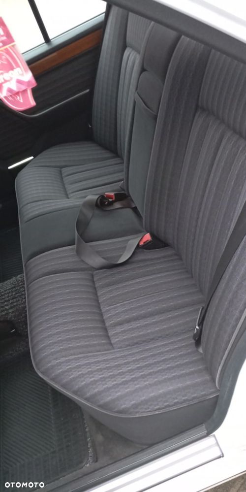 Mercedes-Benz W124 (1984-1993) - 9