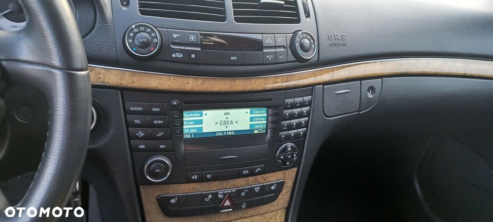 Mercedes-Benz Klasa E 200 Kompressor Avantgarde - 22