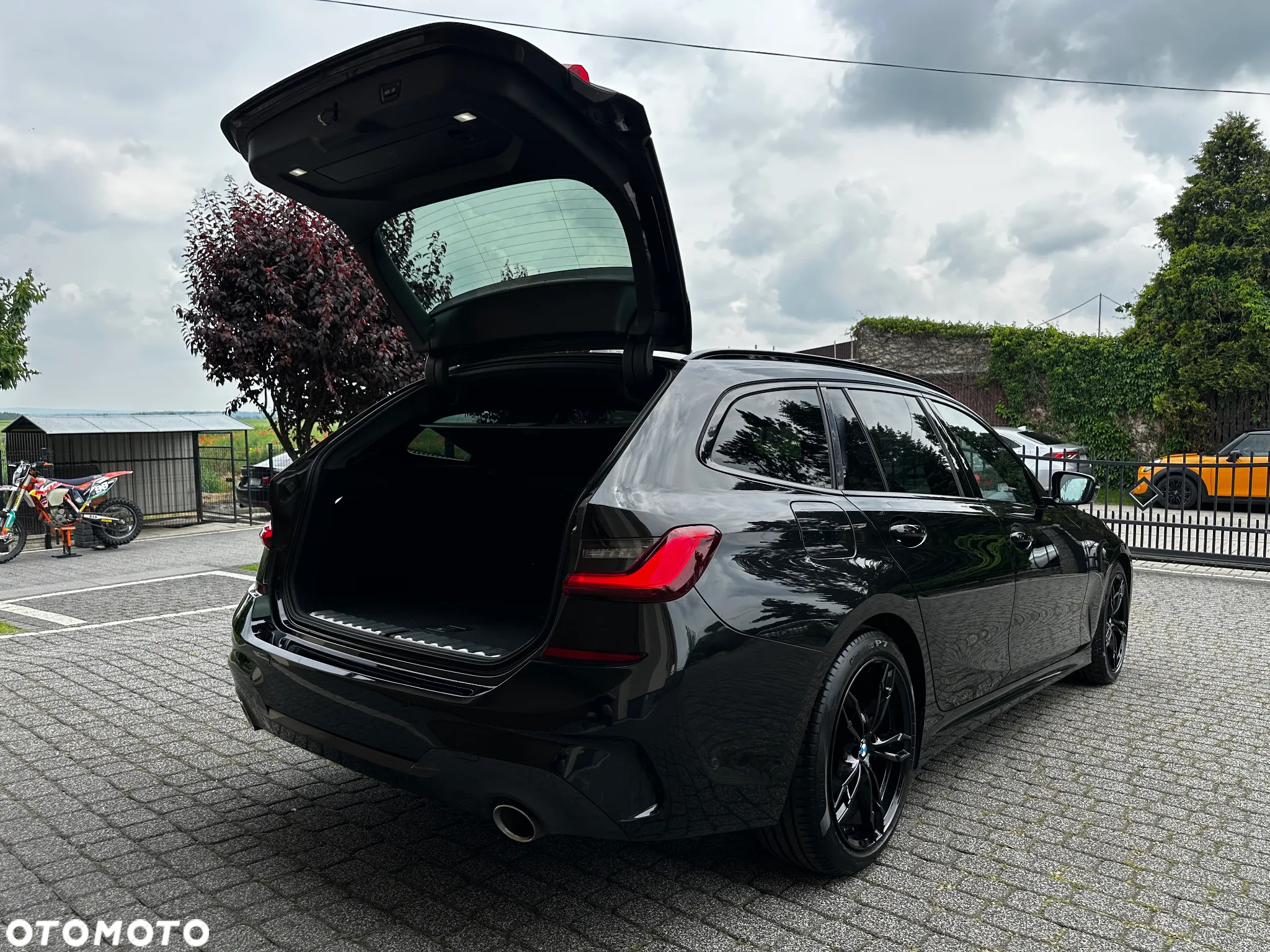 BMW Seria 3 320d Touring M Sport - 8