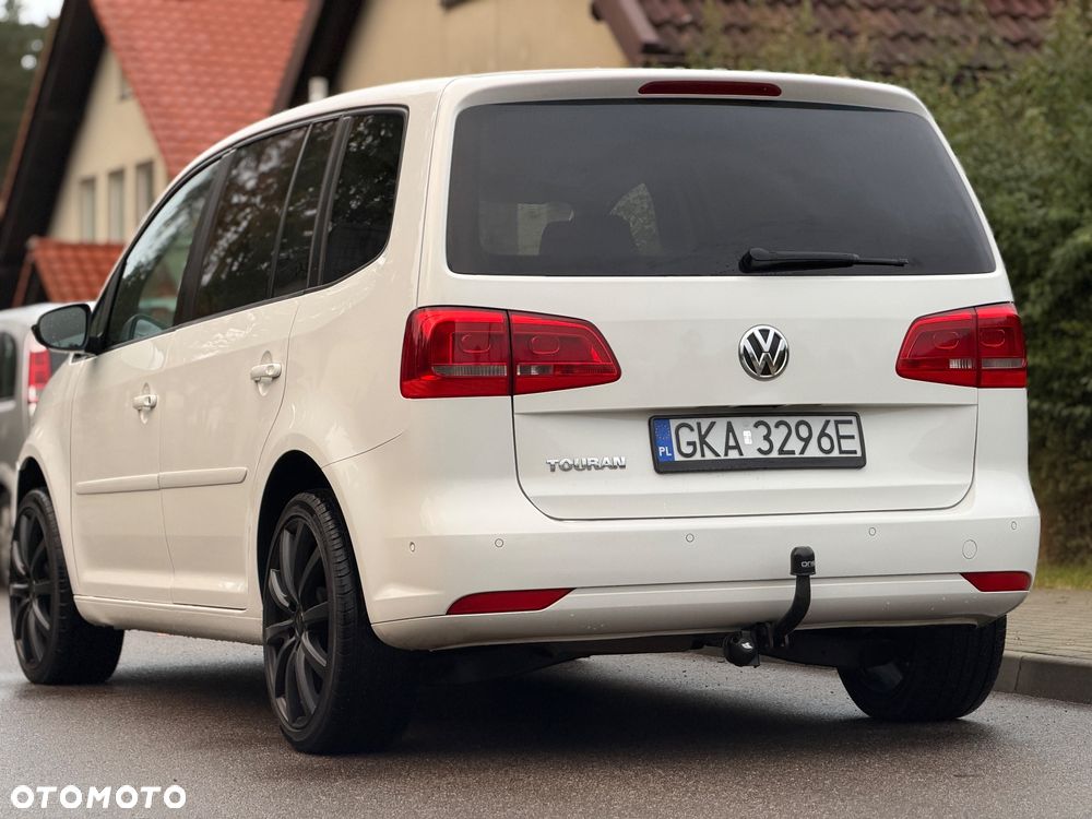 Volkswagen Touran 2.0 TDI DPF BlueMotion Technology DSG Comfortline - 14