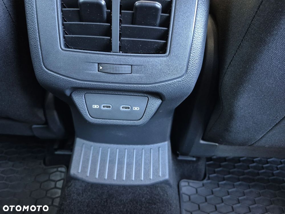 Volkswagen T-Roc 1.5 TSI Style DSG - 13