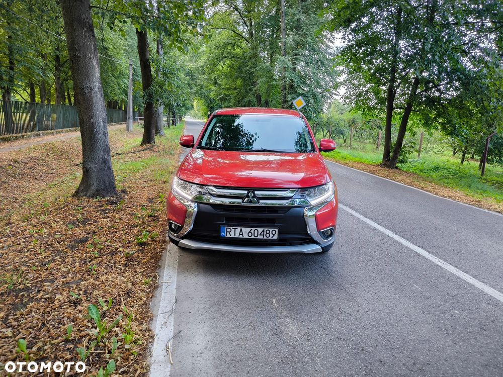 Mitsubishi Outlander - 3