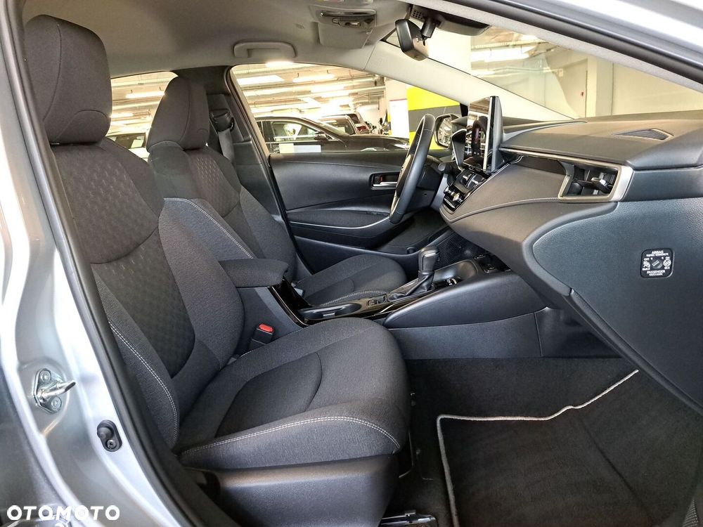 Toyota Corolla 1.8 Hybrid Comfort - 16