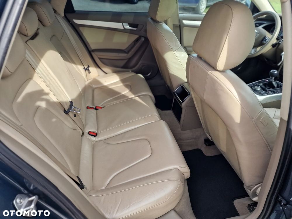 Audi A4 Allroad 2.0 TDI Quattro - 26