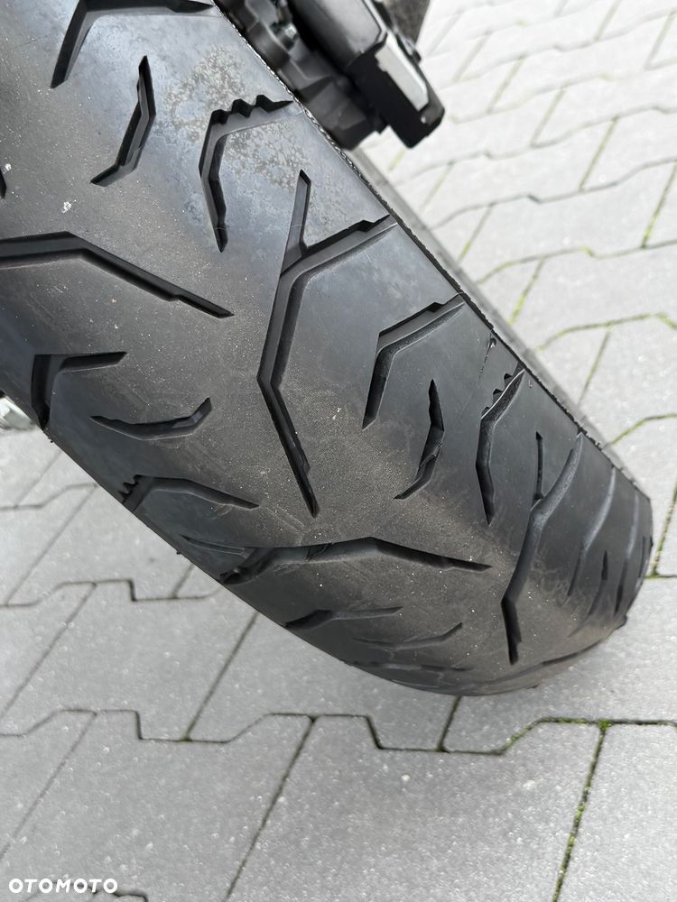 Suzuki V-STROM - 13