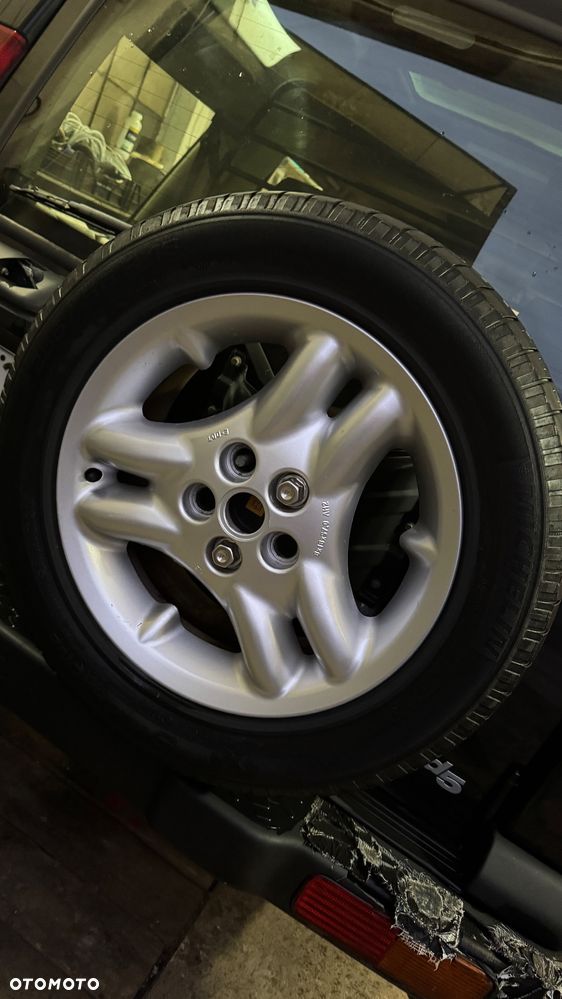 Land Rover Discovery - 3