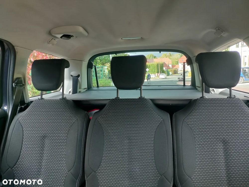 Citroën C4 Picasso - 13