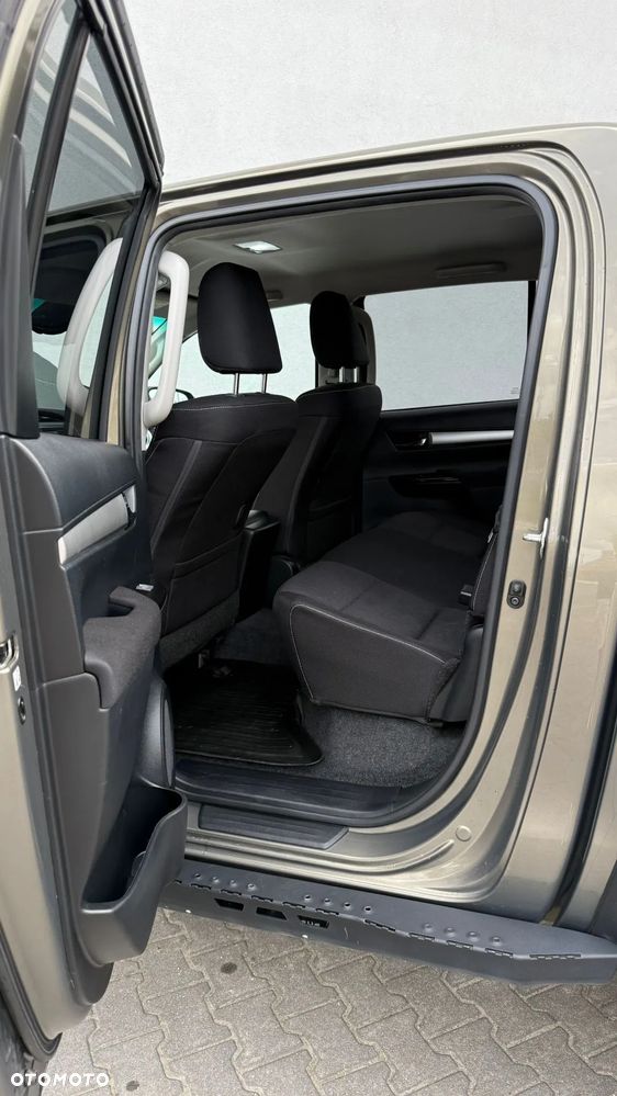 Toyota Hilux 2.8 D-4D Double Cab SR5 4x4 - 7