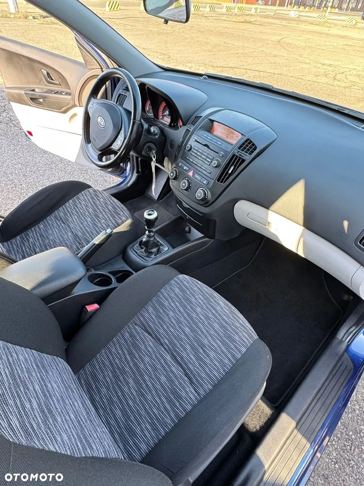 Kia Ceed 1.4 Comfort - 38