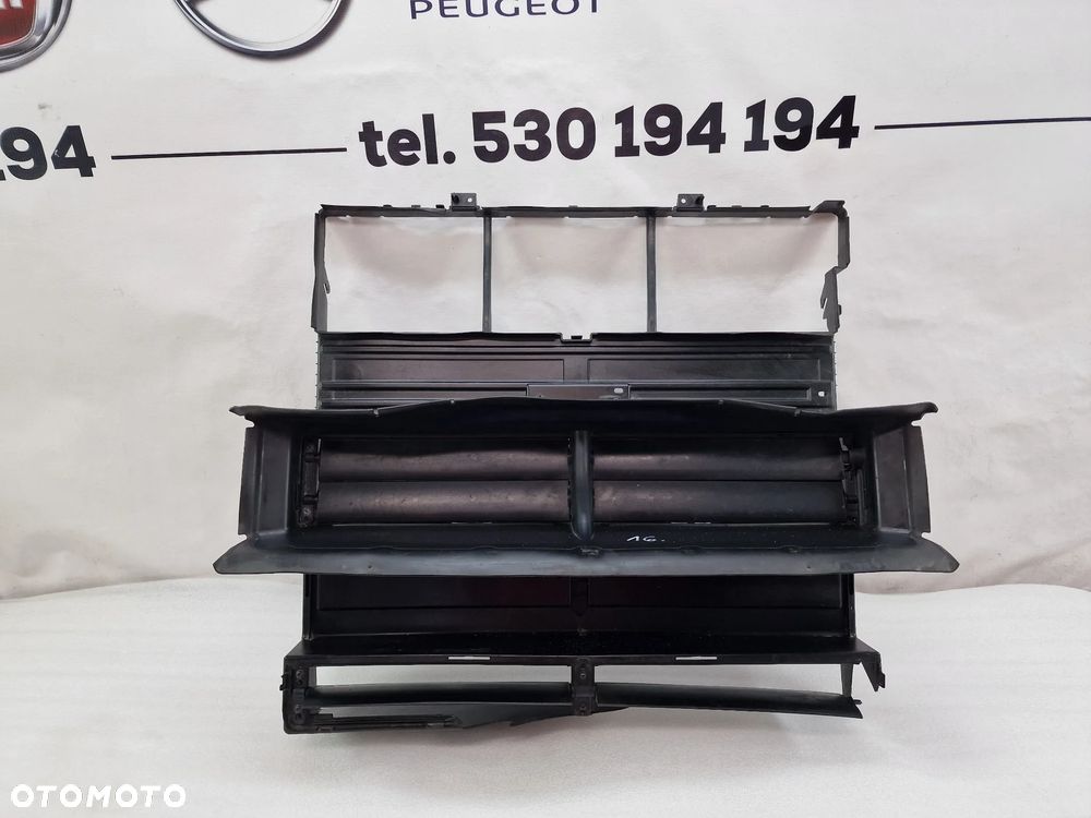 RANGE ROVER SPORT L460 V 22- ŻALUZJA / KIEROWNICA POWIETRZA , NR M8E2-8A118-A , M8E28A118A , NR AUKCJI ŻAL16 - 1