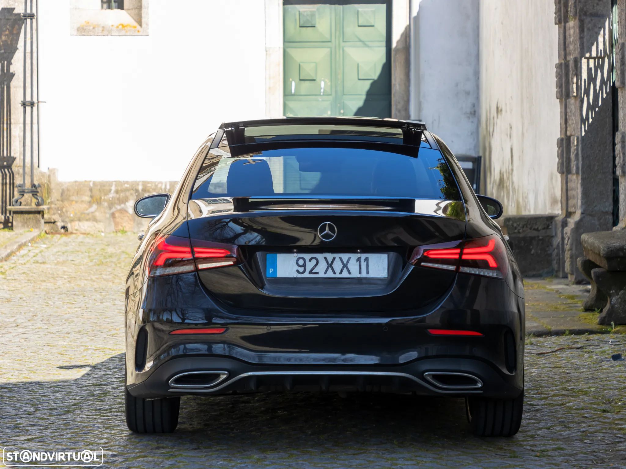Mercedes-Benz A 200 Limousine AMG Line Aut. - 1