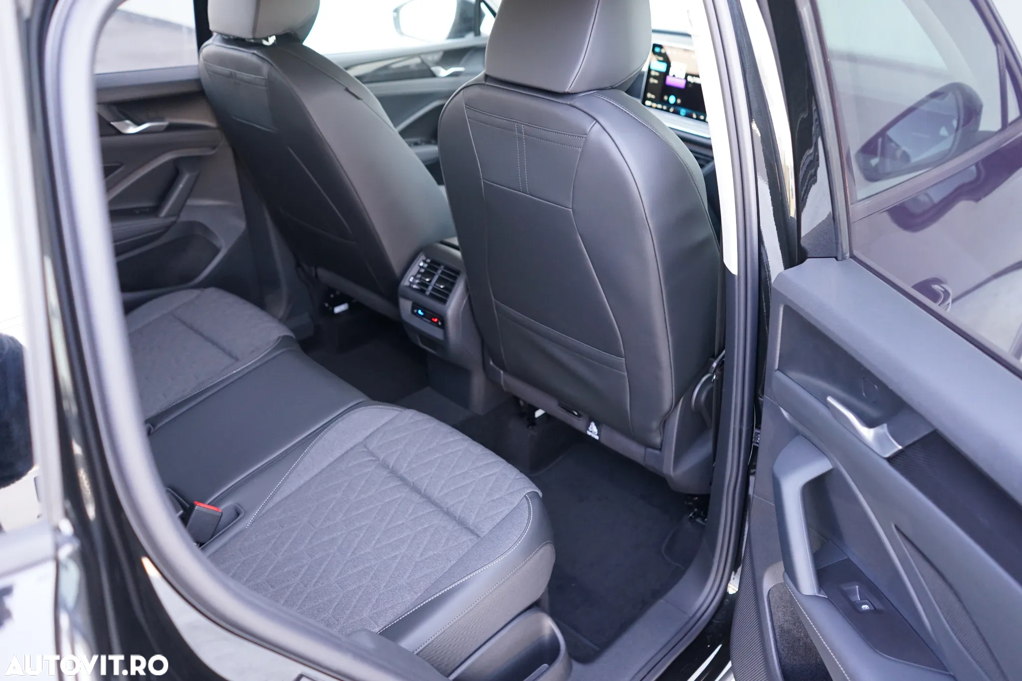 Volkswagen Tiguan 1.5 eTSI DSG MHEV Life - 30