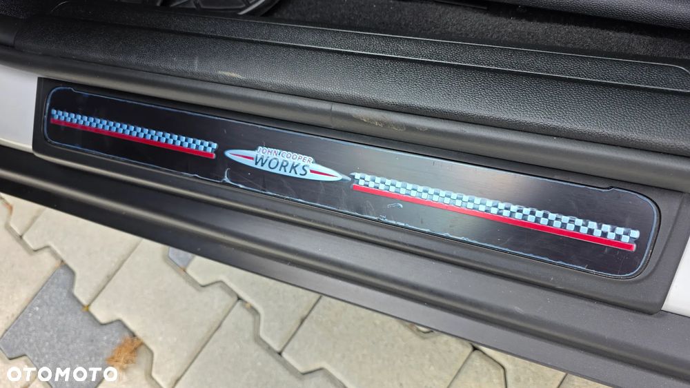 MINI John Cooper Works - 16