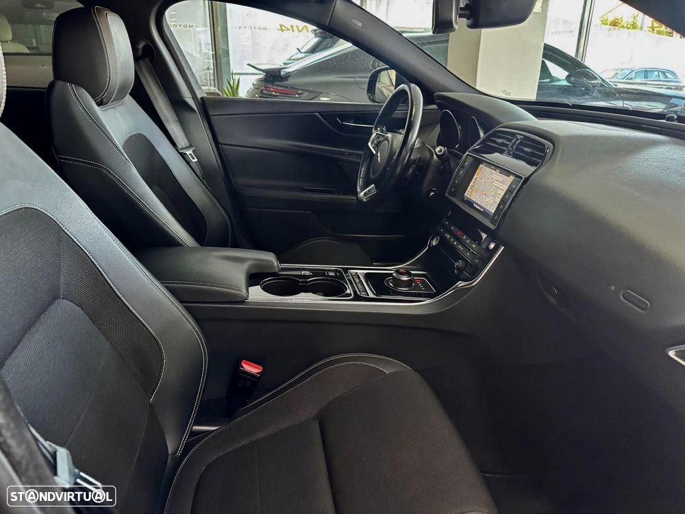 Jaguar XE 20d Aut. R-Sport - 12