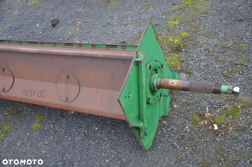 ODRZUTNIK SŁOMY WAŁ JOHN DEERE 1550 WTS - 3