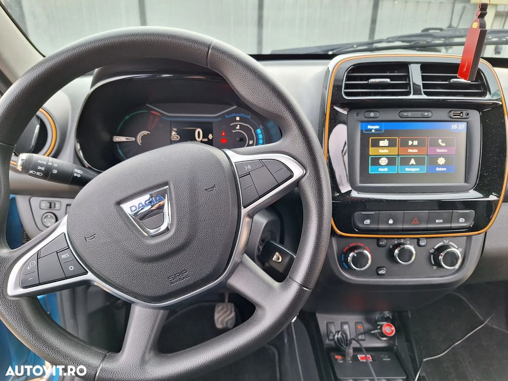 Dacia Spring Expression - 9