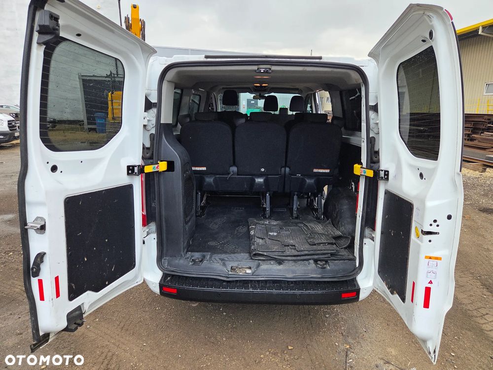 Ford Transit Custom 290 L2H1 Limited - 11