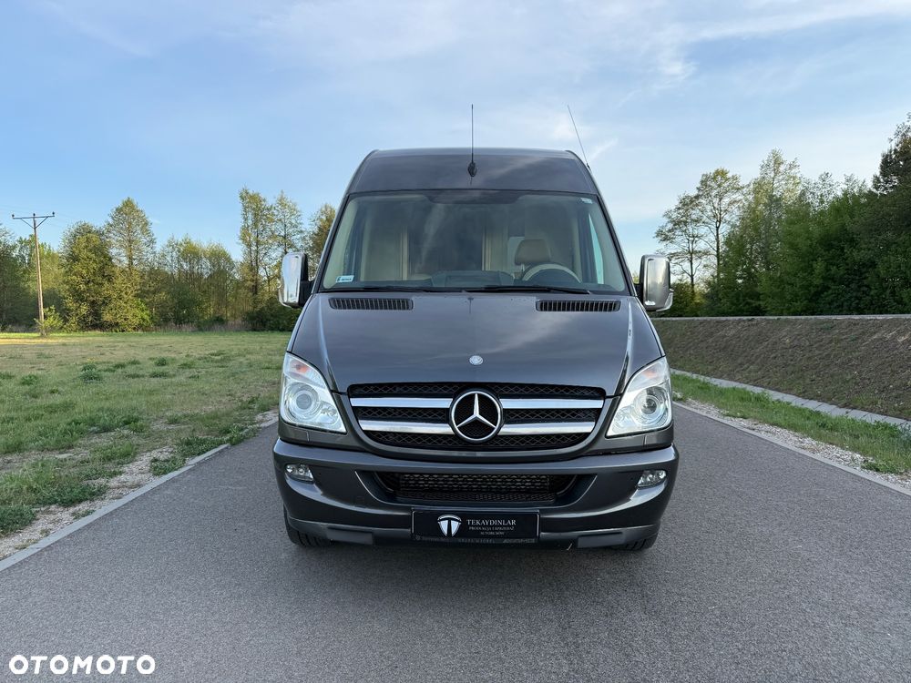 Mercedes-Benz Sprinter - 2