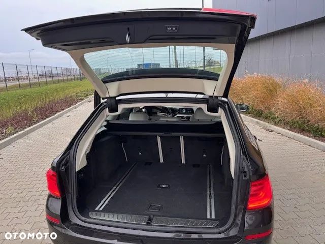 BMW Seria 5 520d Luxury Line - 13
