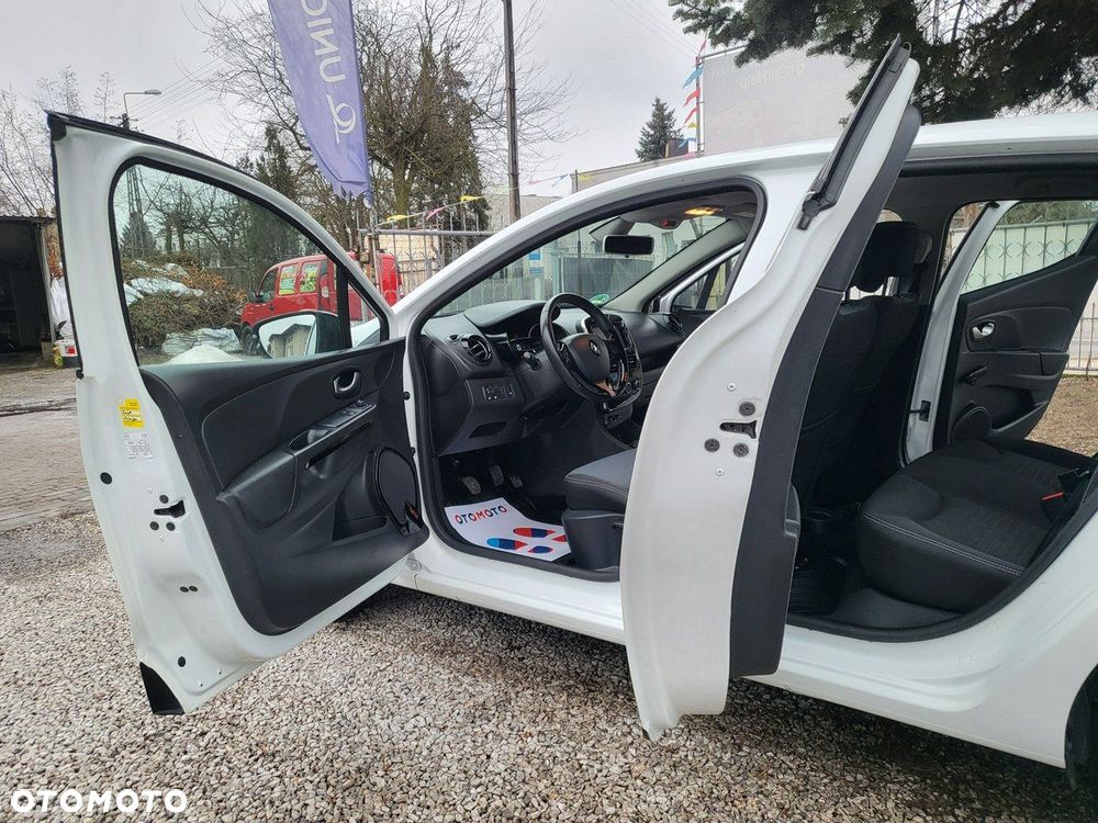 Renault Clio - 19