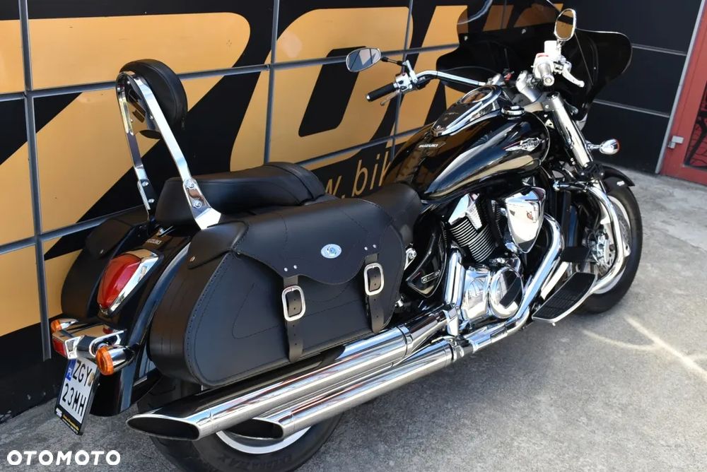 Suzuki Intruder - 4