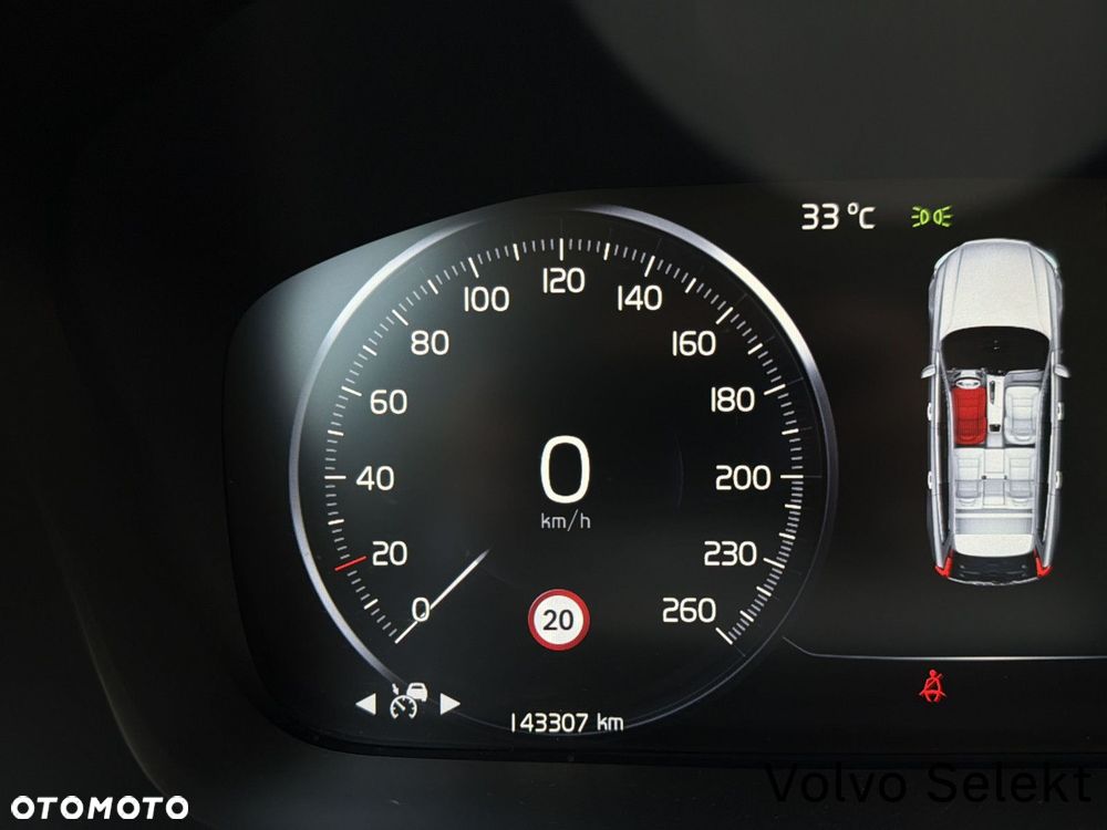 Volvo V90 Cross Country - 18
