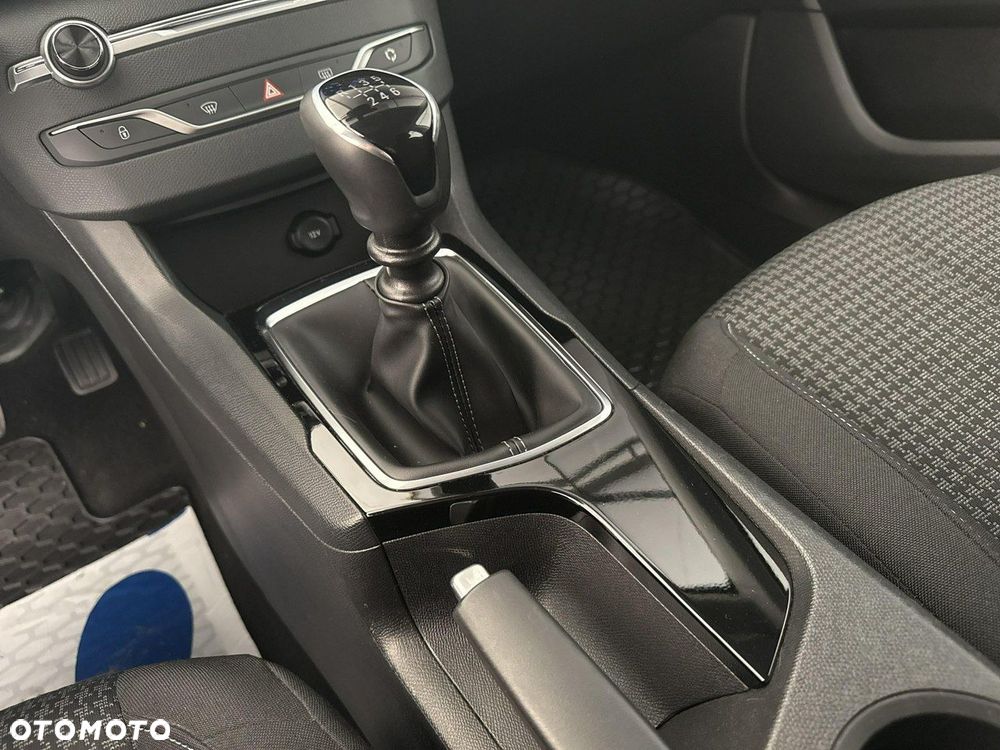 Peugeot 308 - 17