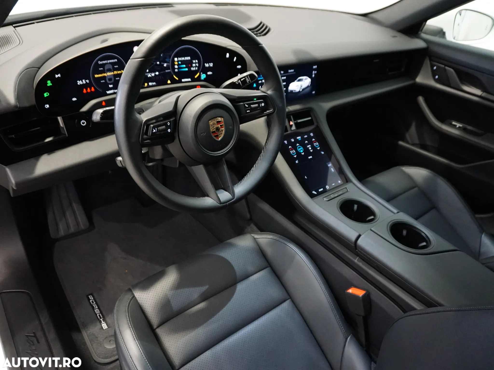 Porsche Taycan - 13