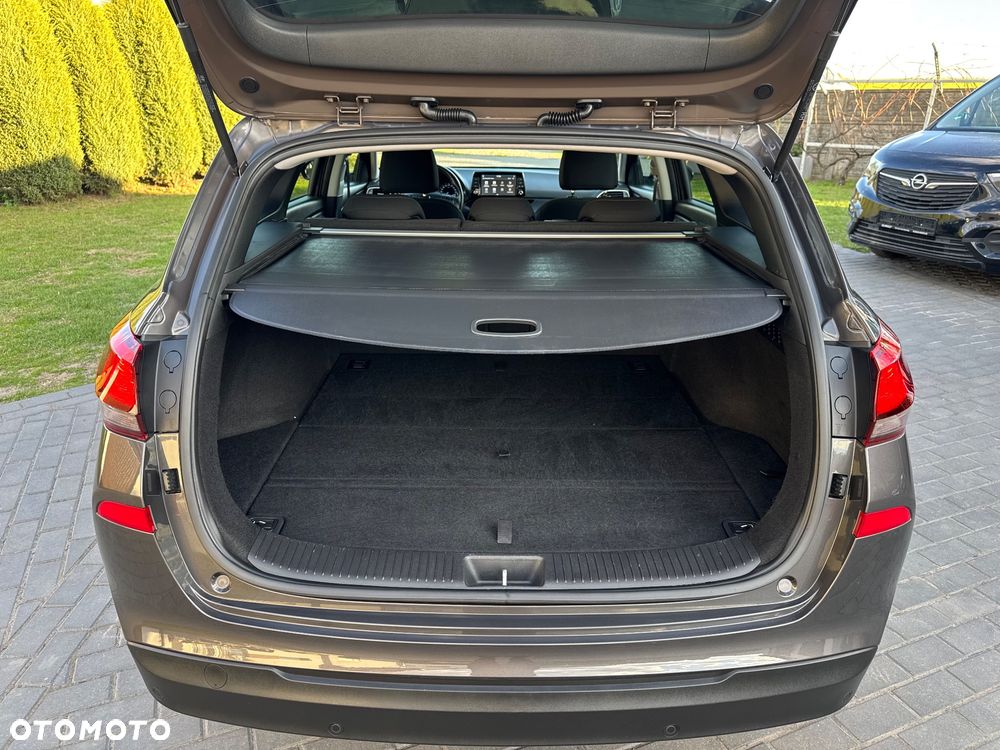 Hyundai i30 1.4 T-GDI YES!+ - 18