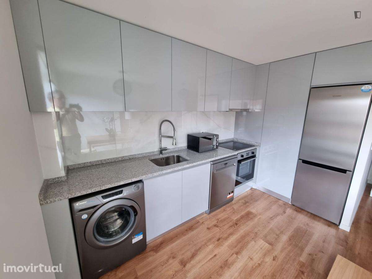 Quarto - localizado em Senhora da Hora Porto - Grande imagem: 4/20