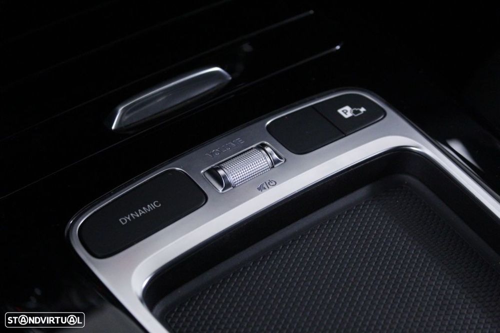 Mercedes-Benz CLA 180 d Shooting Brake AMG Line Aut. - 31