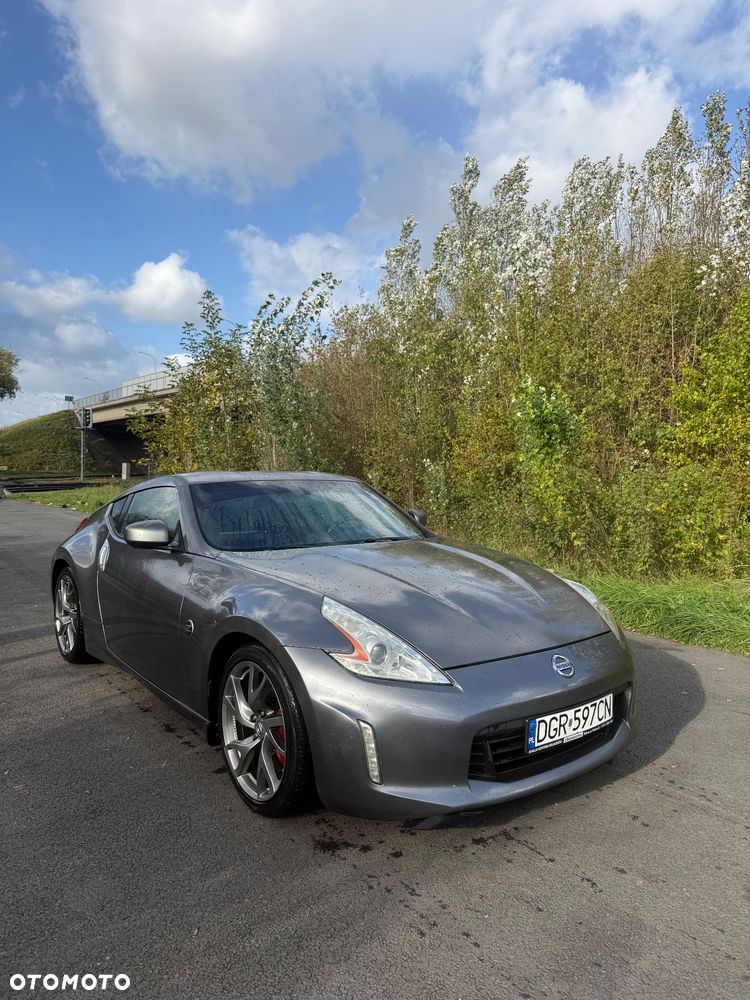 Nissan 370 Z - 7