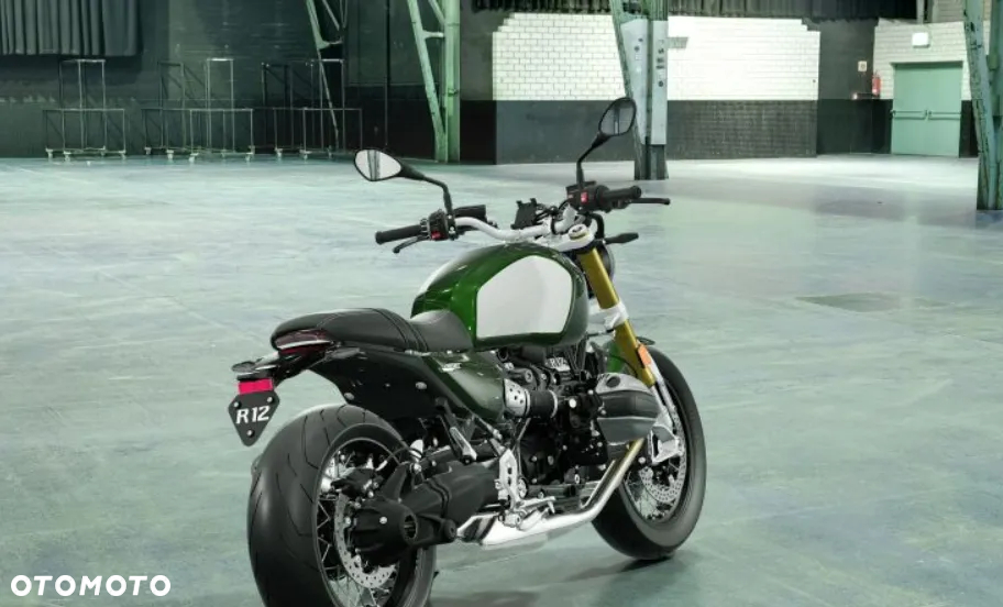 BMW R - 7