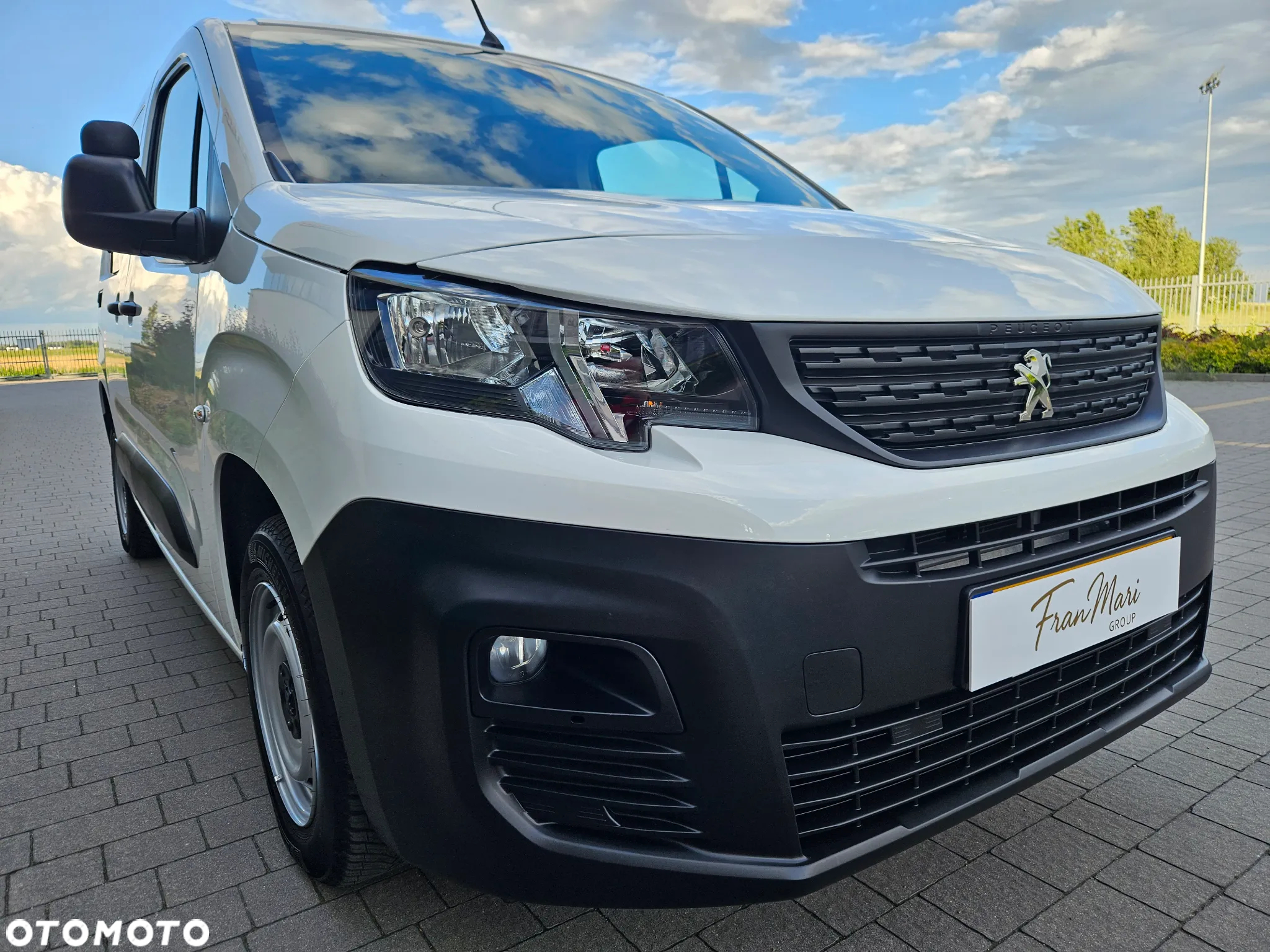 Peugeot Partner - 11