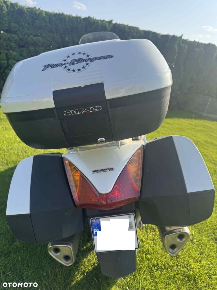 Honda ST - 4