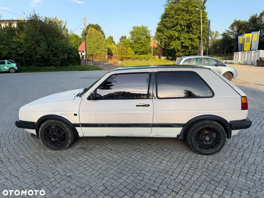 Volkswagen Golf 1.3 - 9