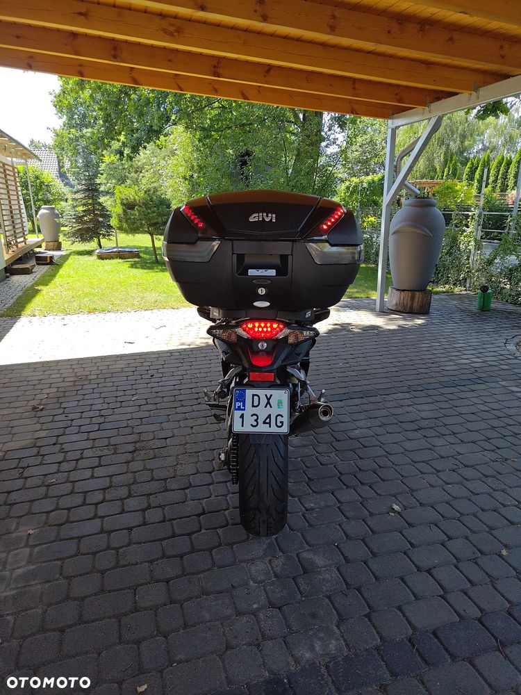 Honda VFR - 5