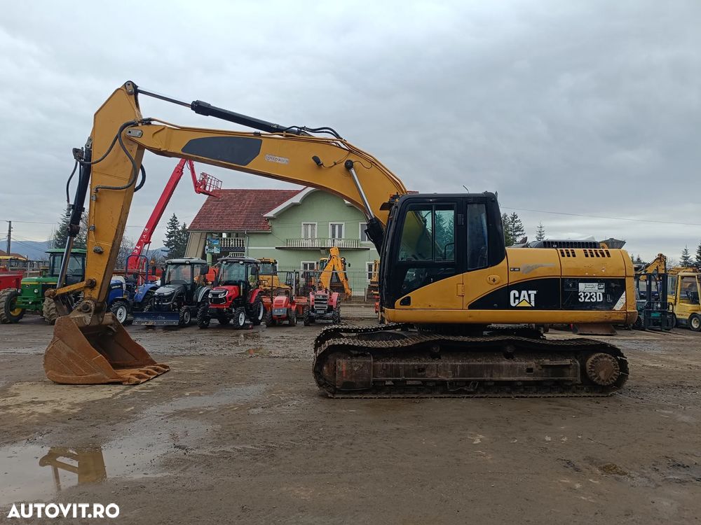 Caterpillar 323D L - 2