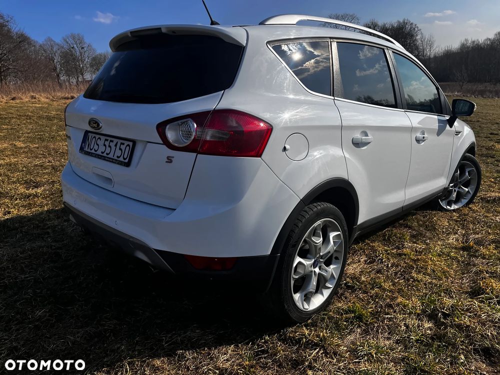 Ford Kuga 2.0 TDCi 4x4 Titanium - 3