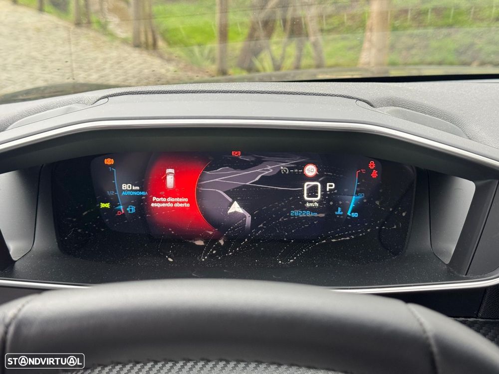 Peugeot 208 1.2 PureTech Allure EAT8 - 22