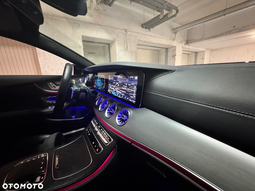 Mercedes-Benz Klasa E 200 Coupe 4-Matic 9G-TRONIC - 5