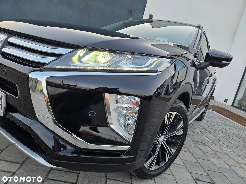 Mitsubishi Eclipse Cross 1.5 T GPF Intense Pro CVT 4WD - 18