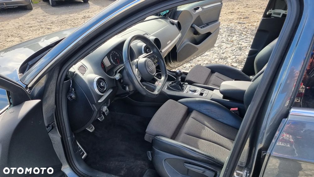 Audi A3 Sportback 35 TFSI S line - 32