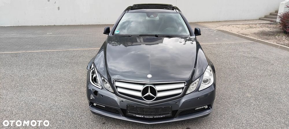 Mercedes-Benz Klasa E 250 CGI BlueEff - 2