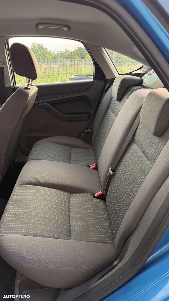 Ford Focus - 7