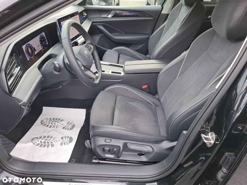 Volkswagen Passat Variant 2.0 TDI SCR DSG Elegance - 10