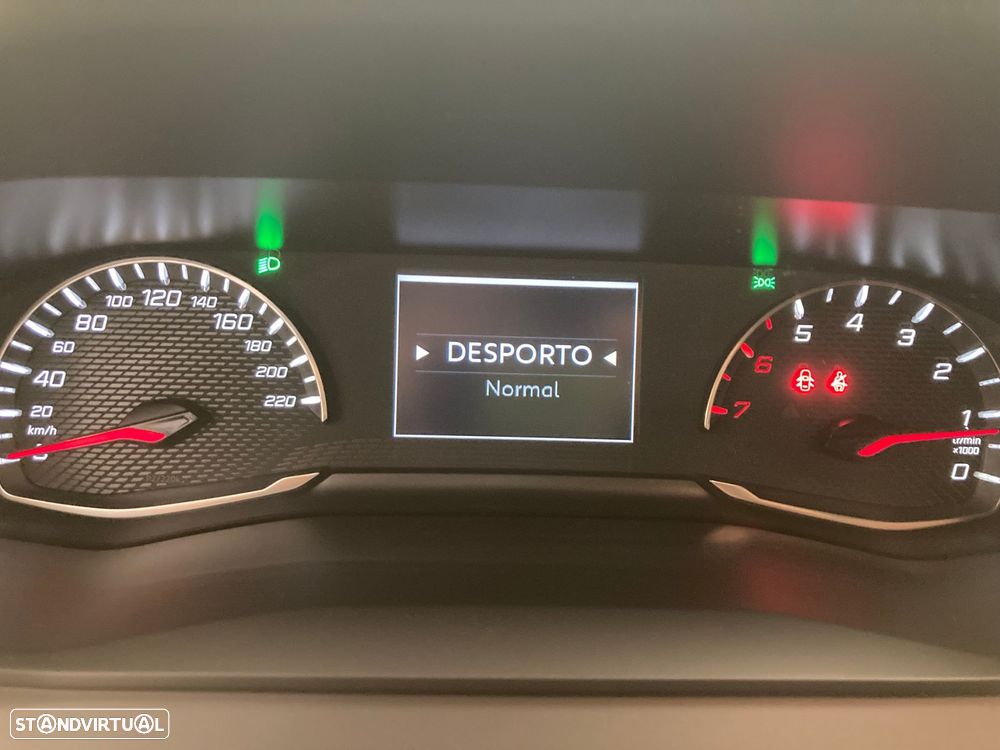 Peugeot 208 1.2 PureTech Allure EAT8 - 13