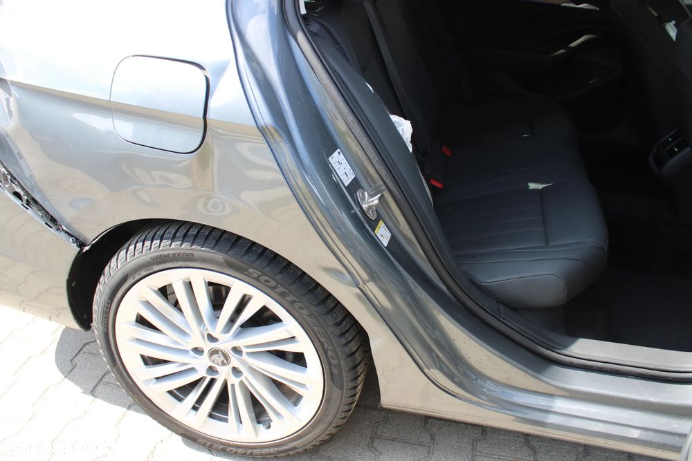 Skoda Superb 2.0 TSI 4x4 L&K DSG - 12