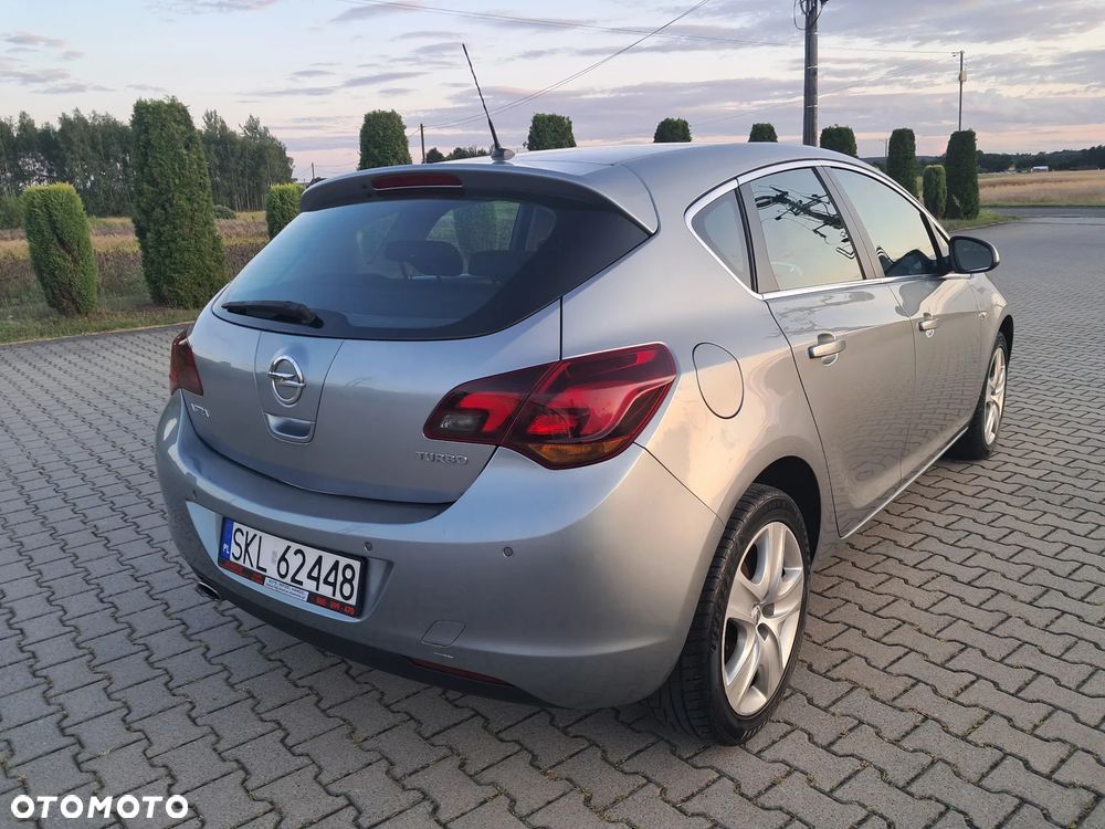 Opel Astra 1.4 Turbo Innovation - 13